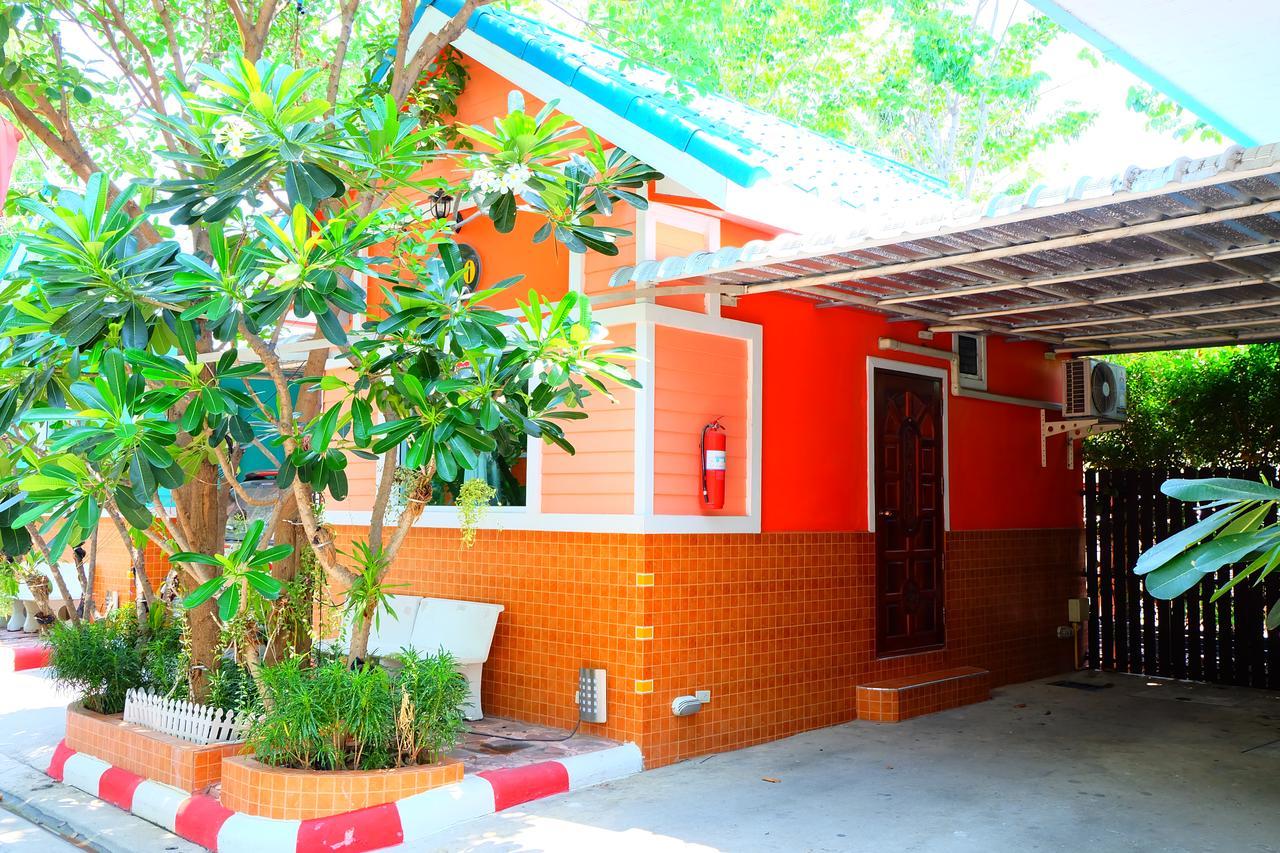 Rak Kun Resort 2 Nakhon Sawan Luaran gambar