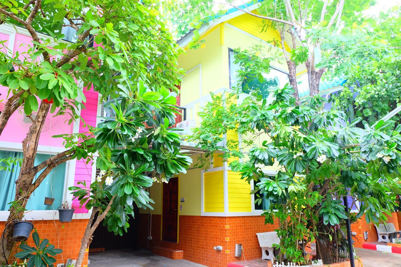 Rak Kun Resort 2 Nakhon Sawan Luaran gambar