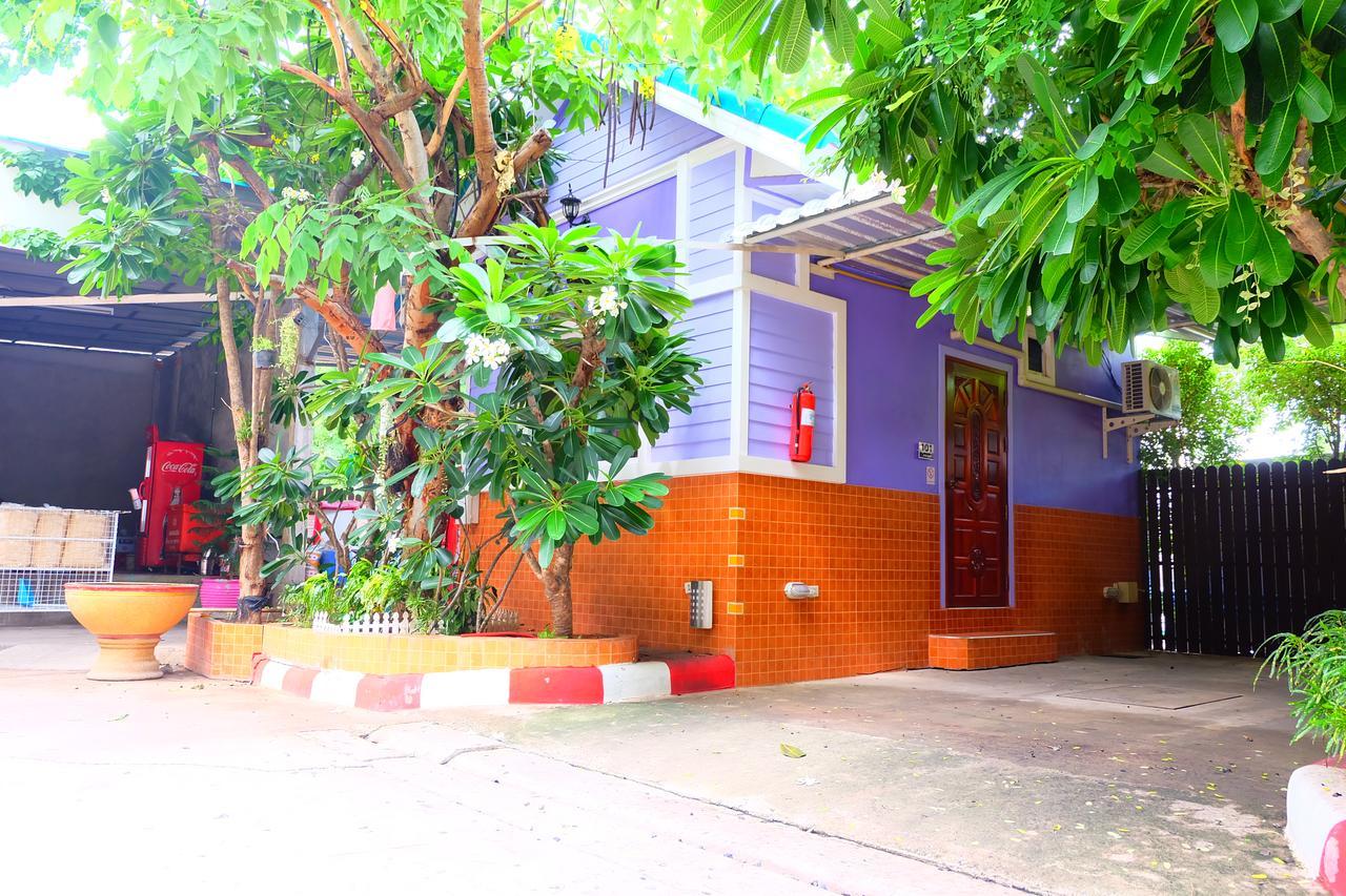 Rak Kun Resort 2 Nakhon Sawan Luaran gambar