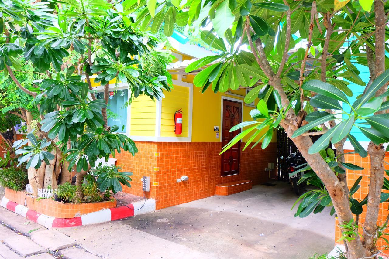 Rak Kun Resort 2 Nakhon Sawan Luaran gambar