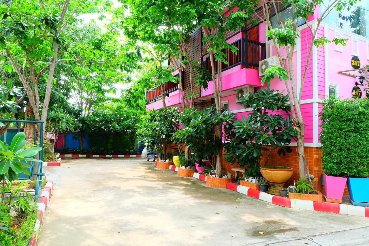Rak Kun Resort 2 Nakhon Sawan Luaran gambar